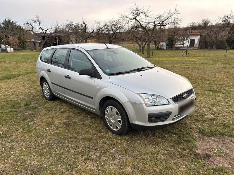 Second-hand Ford Focus 100 CP (73 kW) 2007 Argintiu Break