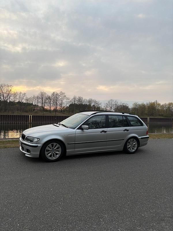 Second-hand BMW 320 150 CP (110 kW) 2002 Argintiu Break