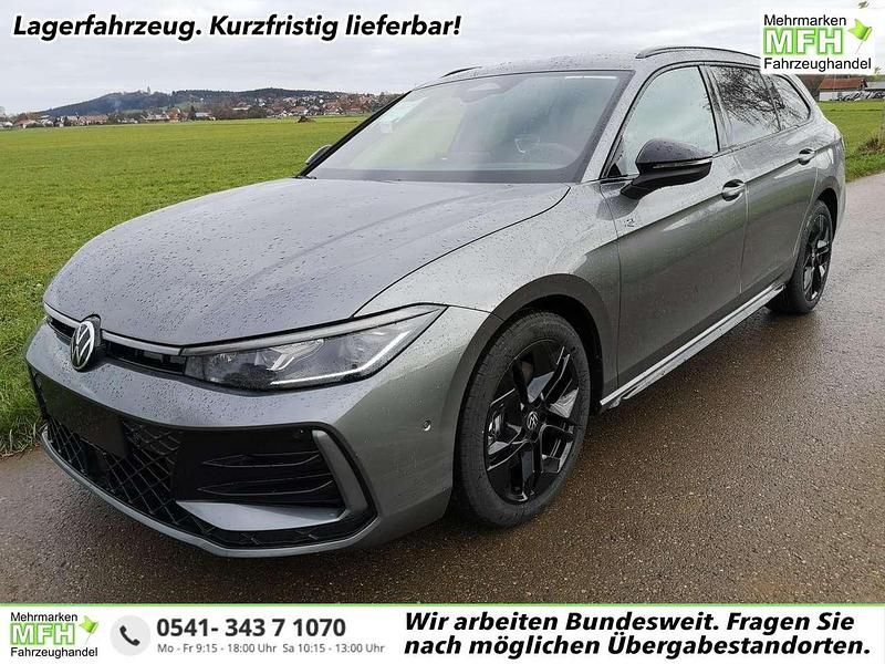 Diabasgrau metallic Neu 2025 VW Passat R-line Kombi | 46.590 € (Superpreis) - Bild 1/2