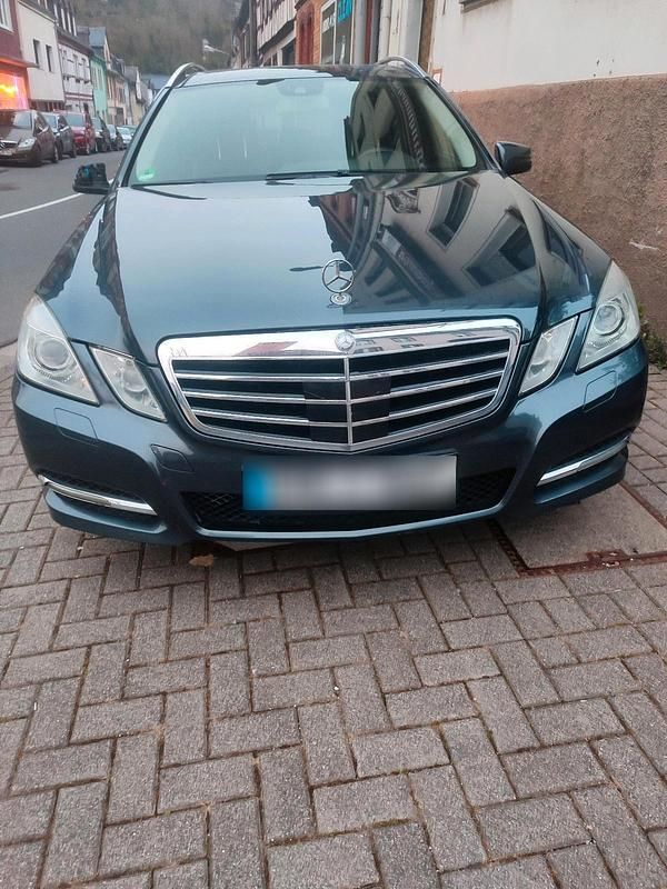 Gebraucht Mercedes E350 265 PS (194 kW) 2013 Grau Kombi