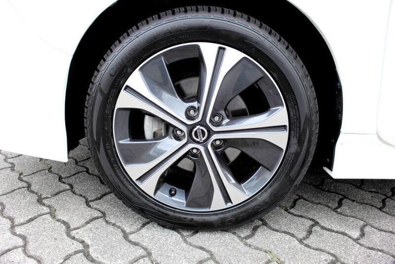 Gebraucht Nissan Leaf N-Connecta 110 kW (150 PS) 2021 Weiß Kleinwagen