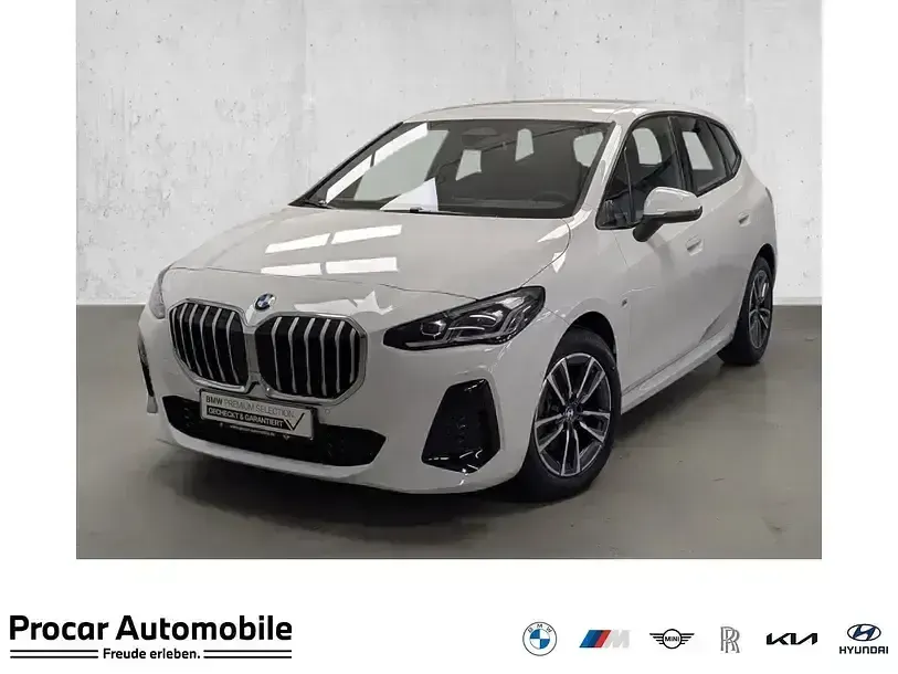Gebraucht BMW 220 Performance 163 PS (119 kW) 2025 Van / Kleinbus
