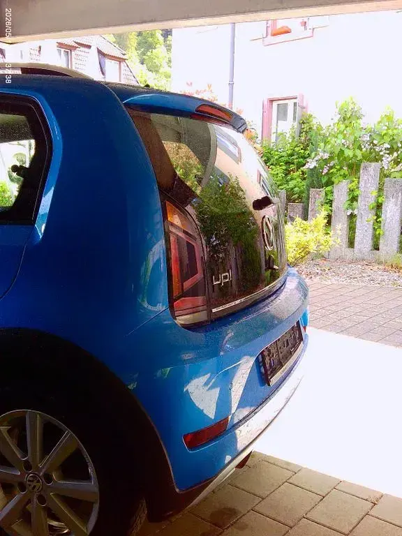 Gebraucht VW cross up! 75 PS (55 kW) 2019 Blau Kleinwagen