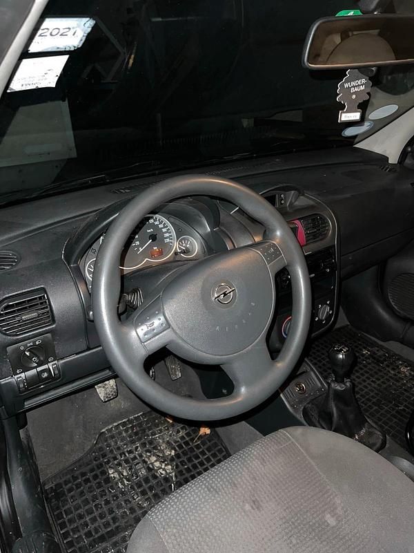 Gebraucht Opel Corsa 58 PS (42 kW) 2002 Grau Kleinwagen