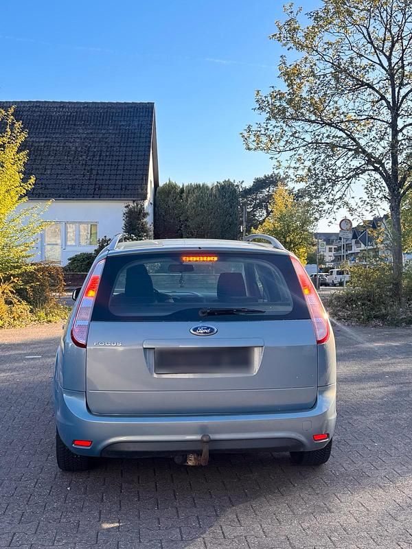 Usata Ford Focus 101 CV (74 kW) 2008 Blu Station wagon