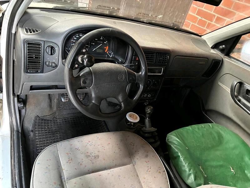 Gebraucht VW Caddy 63 PS (46 kW) 2002 Weiß Van / Kleinbus