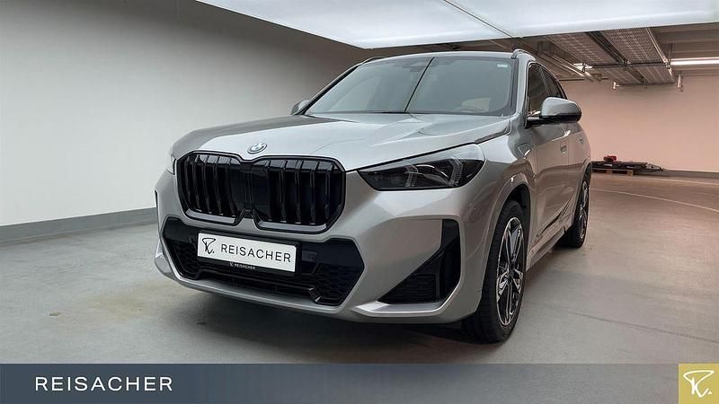 Spacesilber metallic Gebraucht 2025 BMW X1 Performance SUV | 53.490 € - Bild 1/4
