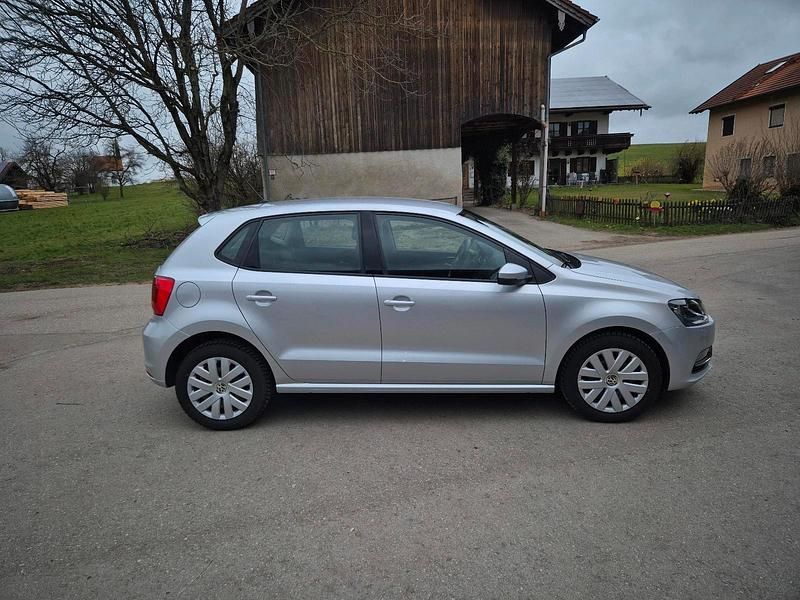 Gebraucht VW Polo 90 PS (66 kW) 2014 Silber Limousine