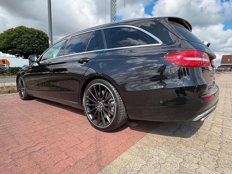 Gebraucht Mercedes E400 400 PS (294 kW) 2018 Schwarz Kombi