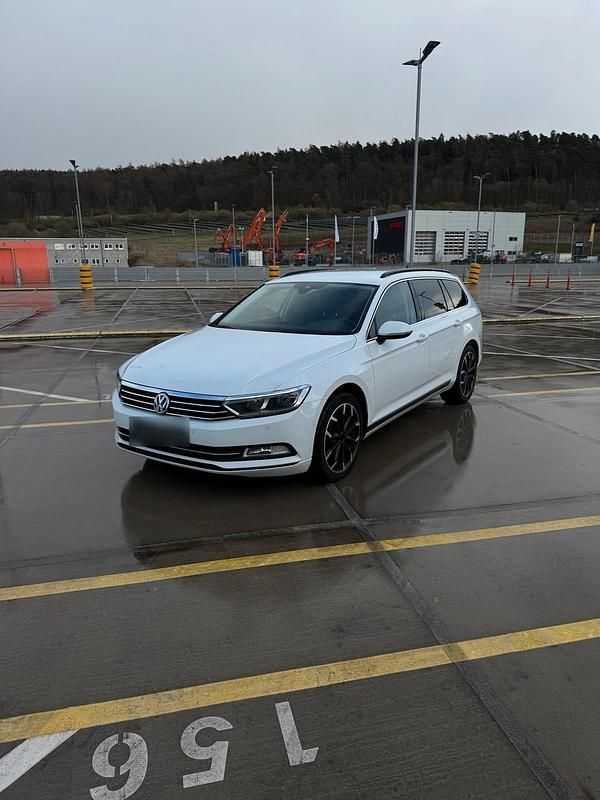 Gebraucht VW Passat 120 PS (88 kW) 2015 Weiß Kombi