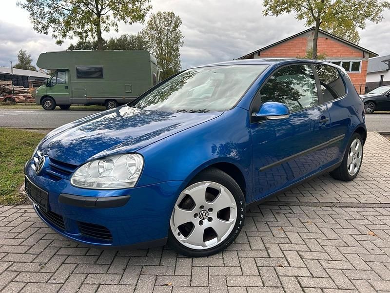 Blau Gebraucht 2004 VW Golf V Limousine | 1.390 € (Fairer Preis) - Bild 1/4