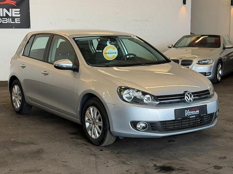 Gebraucht VW Golf VII Move 105 PS (77 kW) 2012 Silber Limousine