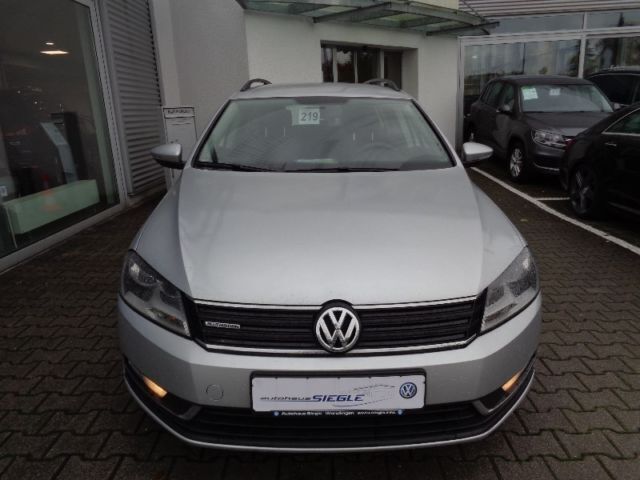 Usata VW Passat 105 CV (77 kW) 2013 Argento Station wagon