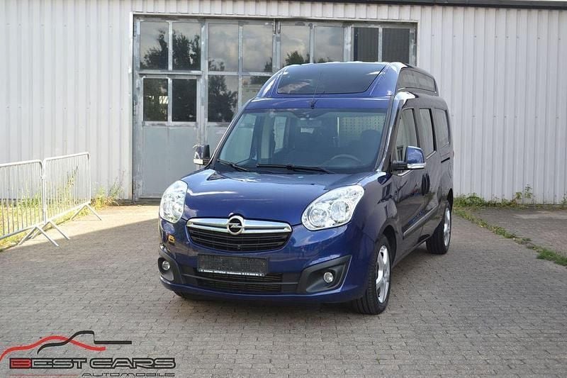 Blau Gebraucht 2017 Opel Combo Selection Van / Kleinbus | 9.950 € - Bild 1/4
