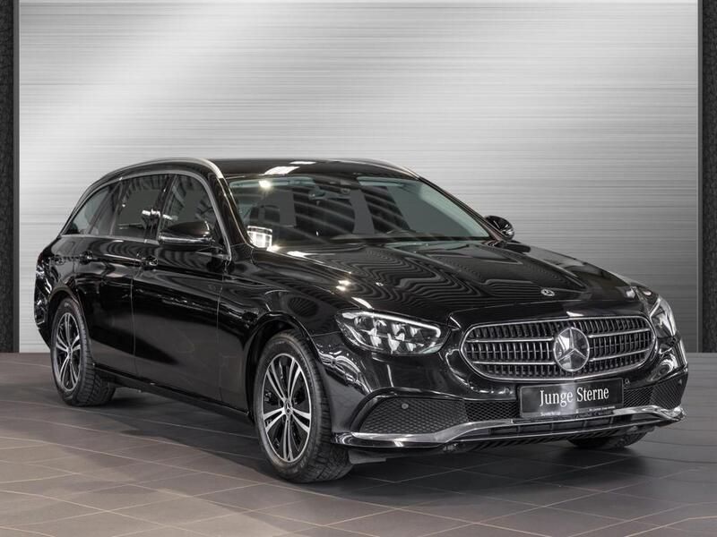 Grau Gebraucht 2018 Mercedes E220 Avantgarde Kombi | 40.680 € - Bild 1/4