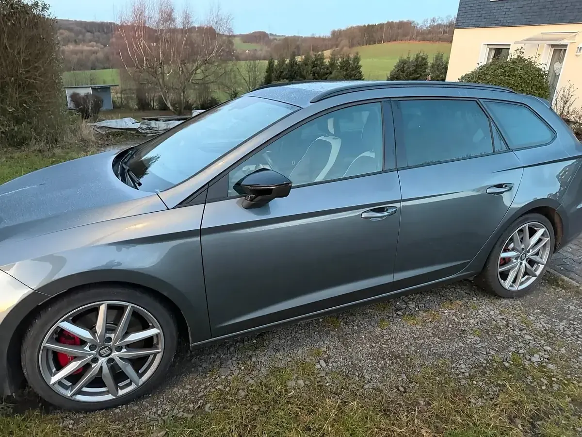 Second-hand Seat Leon ST CUPRA 290 CP (213 kW) 2017 Gri Break