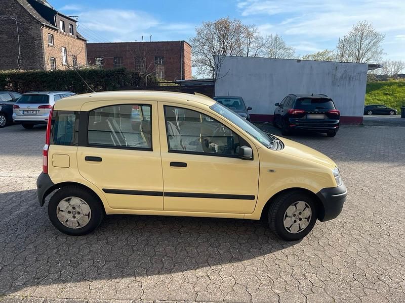 Gebraucht Fiat Panda 70 PS (51 kW) 2009 Gelb Kleinwagen