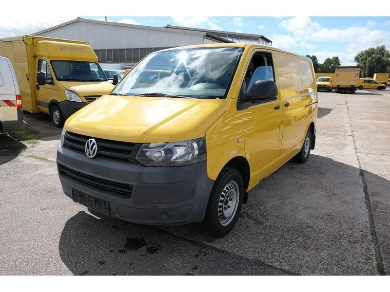 Gebraucht VW T5 84 PS (61 kW) 2012 Ginstergelb r1032 Van