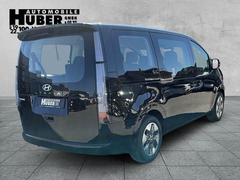 Gebraucht Hyundai Staria Trend 224 PS (164 kW) 2024 Schwarz Van / Kleinbus