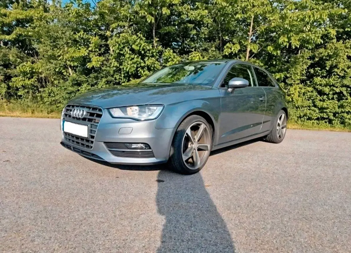 Gebraucht Audi A3 Ambition 150 PS (110 kW) 2015 Grau Limousine