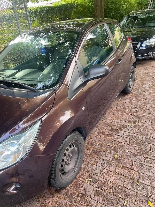 Beige Gebraucht 2012 Ford Ka Kleinwagen | 1.500 € (Guter Preis) - Bild 1/4