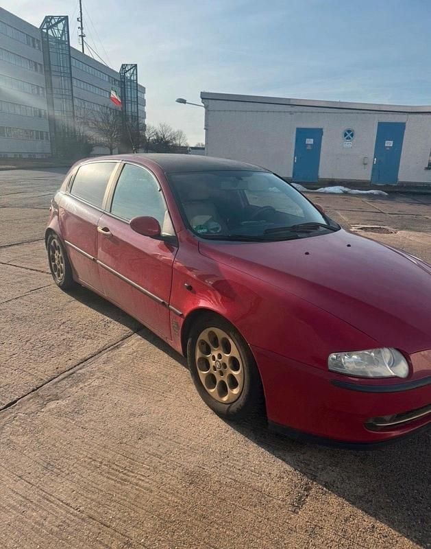Gebraucht Alfa Romeo 147 120 PS (88 kW) 2004 Rot Kleinwagen