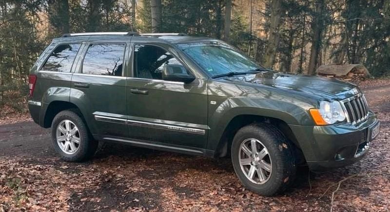 Grün Gebraucht 2010 Jeep Grand Cherokee SUV | 5.990 € (Superpreis) - Bild 1/4