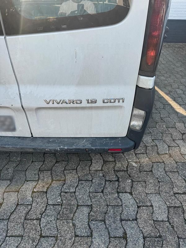 Gebraucht Opel Vivaro 101 PS (74 kW) 2004 Weiß Van / Kleinbus