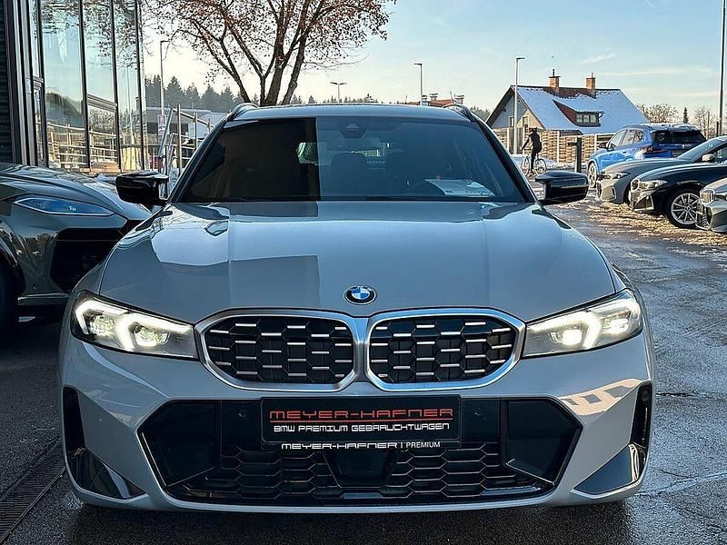 Gebraucht BMW 340 Performance 374 PS (275 kW) 2025 Grau Kombi