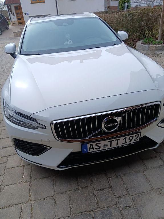 Gebraucht Volvo V60 392 PS (288 kW) 2021 Weiß Kombi