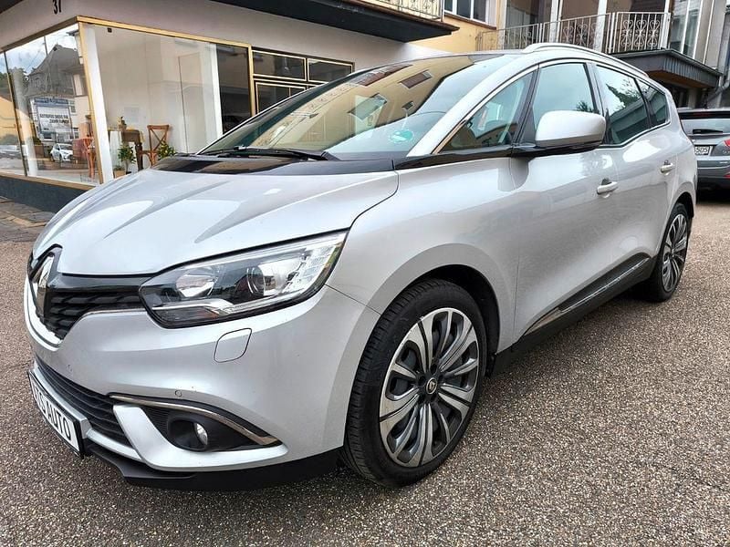 Silber Gebraucht 2021 Renault Grand Scénic IV Business Van / Kleinbus | 10.588 € (Superpreis) - Bild 1/4