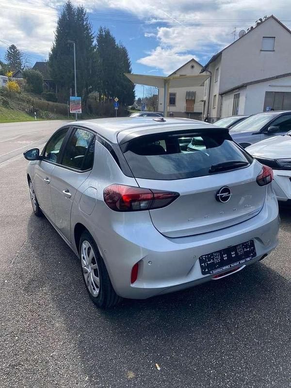 Gebraucht Opel Corsa Edition 101 PS (74 kW) 2024 Kristallsilber Kleinwagen