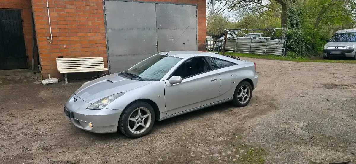 Gebraucht Toyota Celica T2 143 PS (105 kW) 2000 Silber Coupé