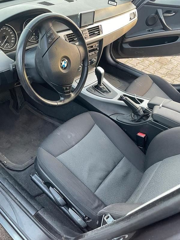 Gebraucht BMW 320 170 PS (125 kW) 2008 Limousine