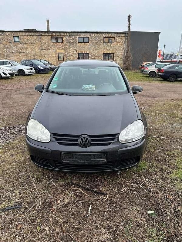 Schwarz Gebraucht 2004 VW Golf V Trendline Limousine | 700 € (Superpreis) - Bild 1/4