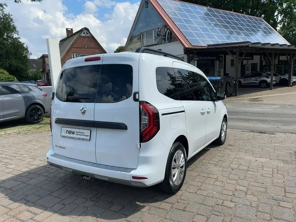 Gebraucht Renault Kangoo Equilibre 131 PS (96 kW) 2023 Weiß Van / Kleinbus