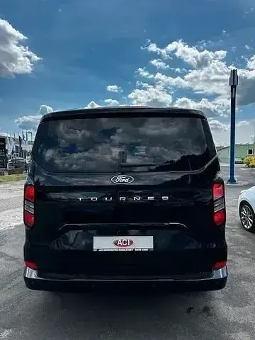 Occasion Ford Tourneo Custom Titanium 2024 Noir Van