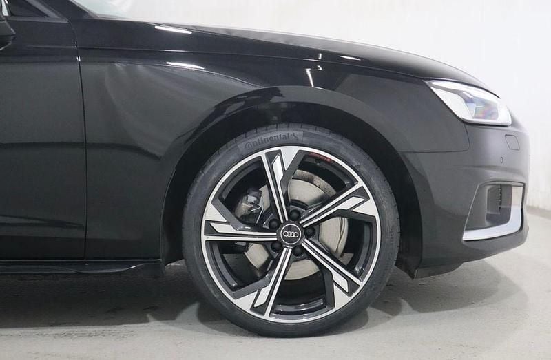 Gebraucht Audi A4 Advanced 136 PS (100 kW) 2022 Schwarz Kombi