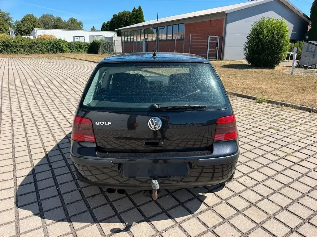 Gebraucht VW Golf IV 75 PS (55 kW) 2003 Schwarz Limousine