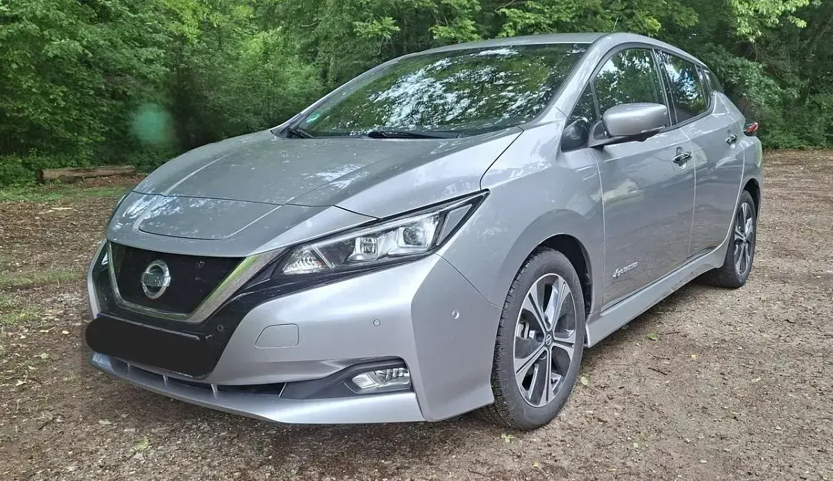 Gebraucht Nissan Leaf Tekna 110 kW (150 PS) 2019 Grau Kleinwagen