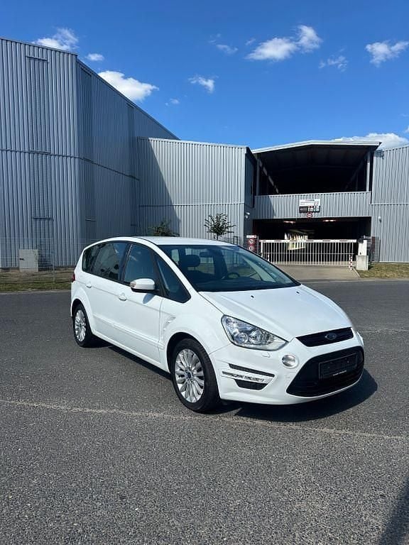 Gebraucht Ford S-MAX S 140 PS (102 kW) 2014 Weiß Van / Kleinbus