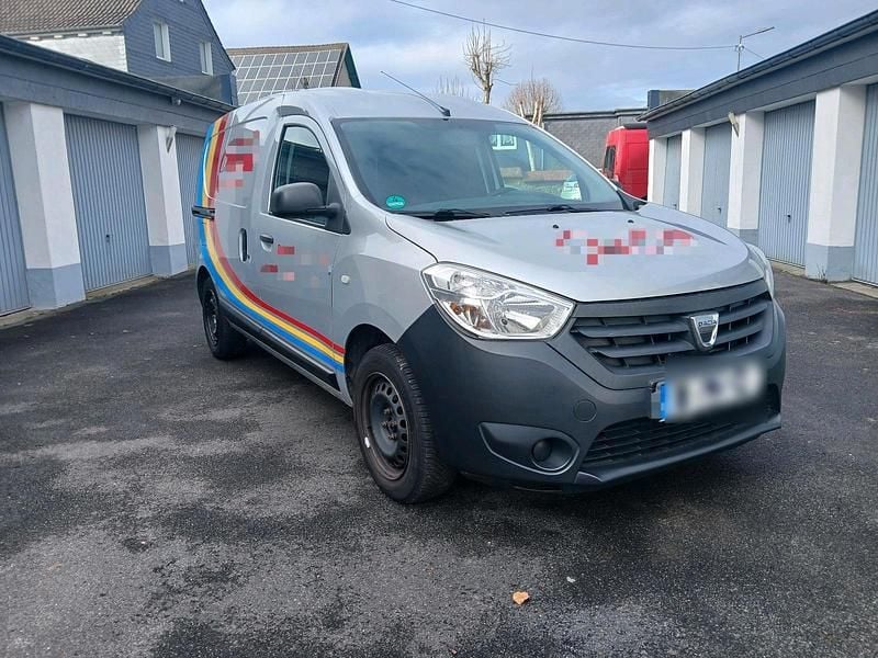 Silber Gebraucht 2014 Dacia Dokker Van / Kleinbus | 4.500 € (Superpreis) - Bild 1/4