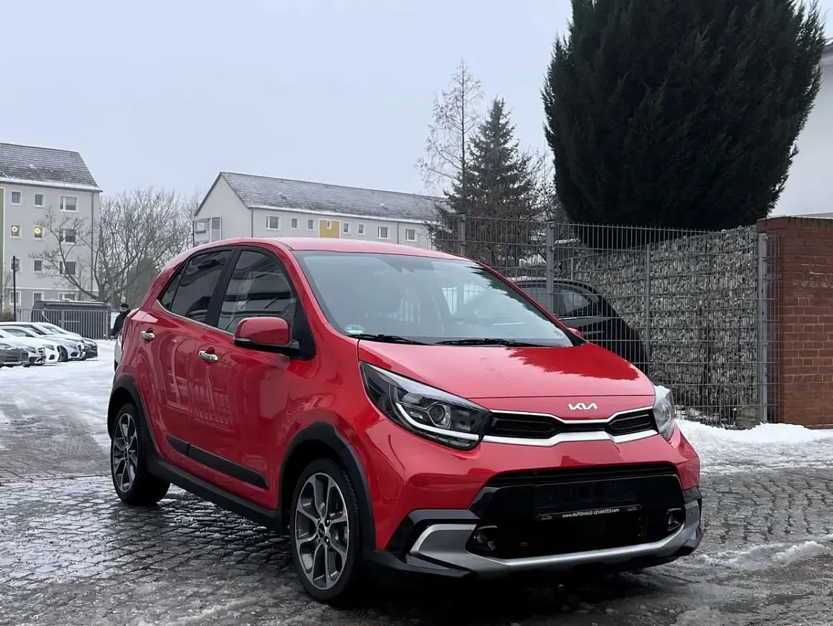 Gebraucht Kia Picanto X-Line 84 PS (61 kW) 2022 (a2r)shiny red Kleinwagen