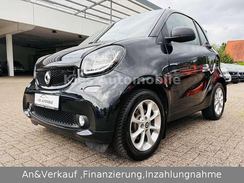 Schwarz Gebraucht 2019 Smart ForTwo Coupé Passion Kleinwagen | 15.970 € (Fairer Preis) - Bild 1/4