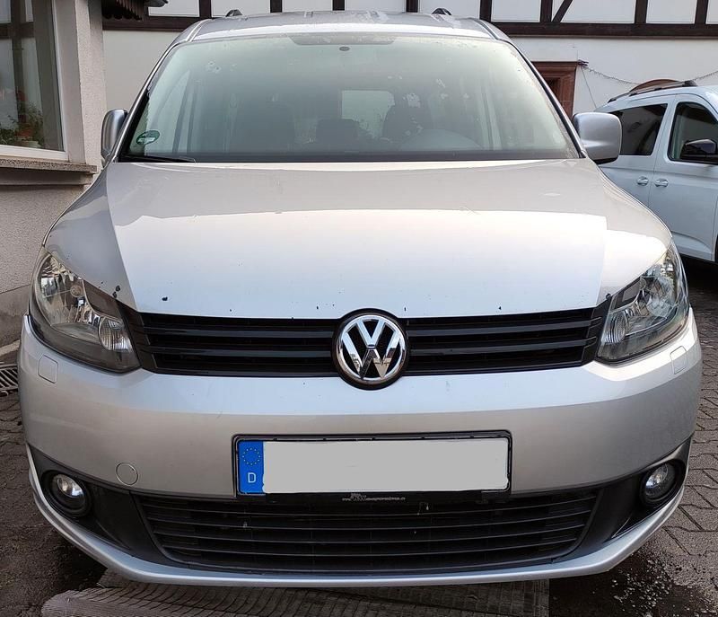 Gebraucht VW Caddy Maxi 140 PS (102 kW) 2011 Silber Van / Kleinbus