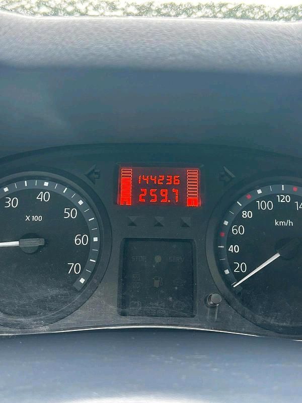 Gebraucht Renault Clio II 58 PS (42 kW) 2004 Andere farben Kleinwagen