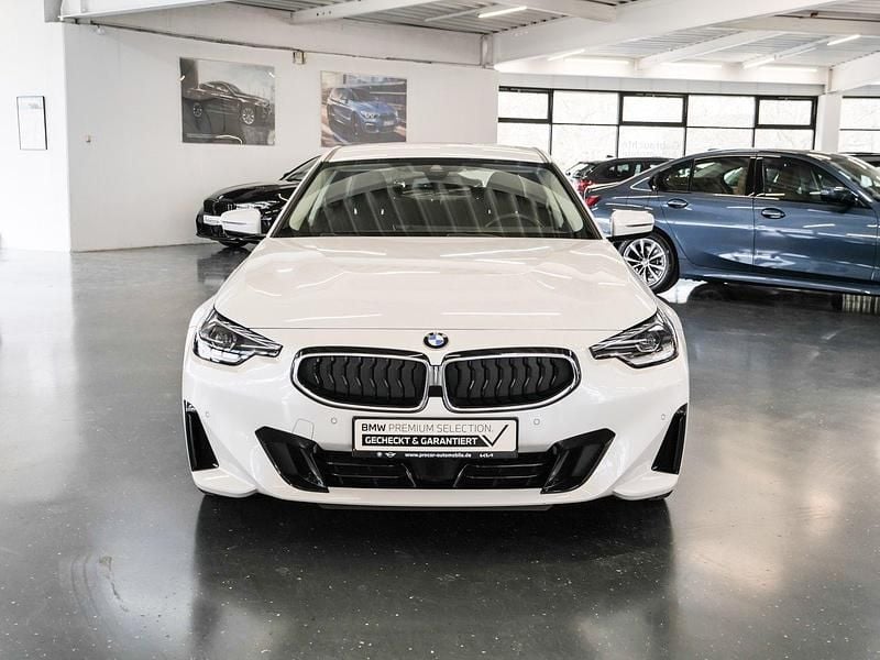 Gebraucht BMW 220 Sport Line 184 PS (135 kW) 2023 Weiß Coupé