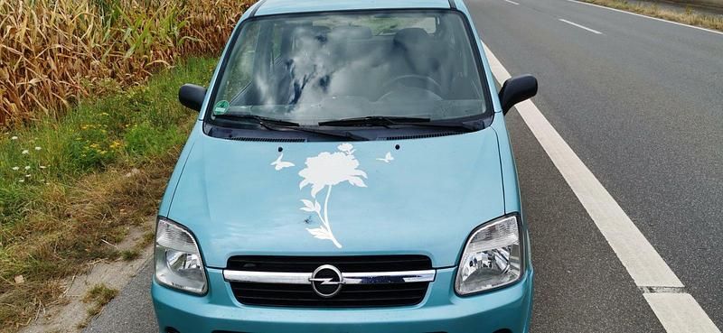 Blau Gebraucht 2004 Opel Agila Kleinwagen | 2.000 € (Fairer Preis) - Bild 1/4