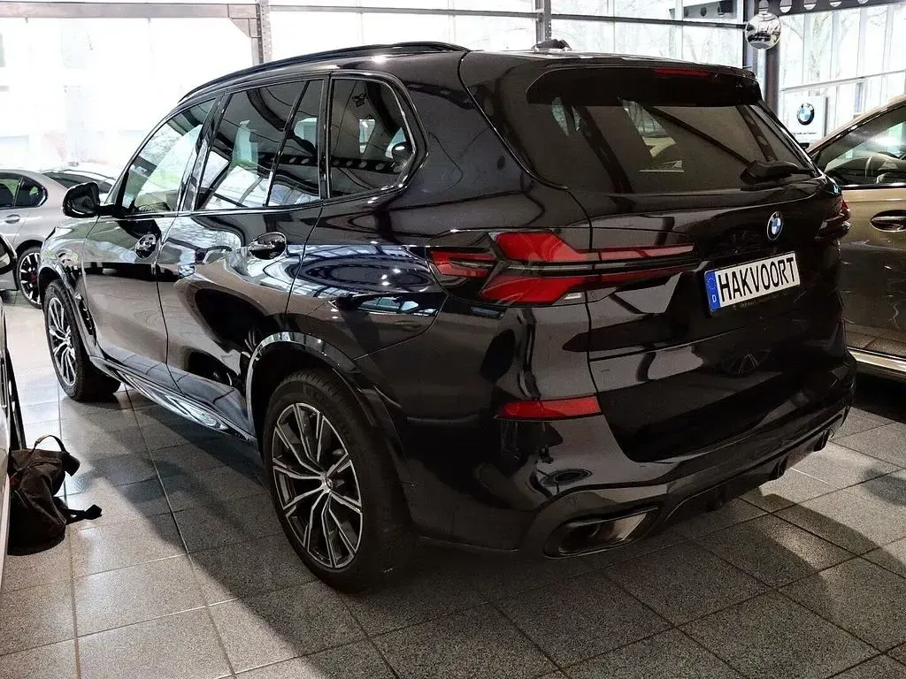 Gebraucht BMW X5 Comfort Edition 340 PS (250 kW) 2024 Schwarz SUV
