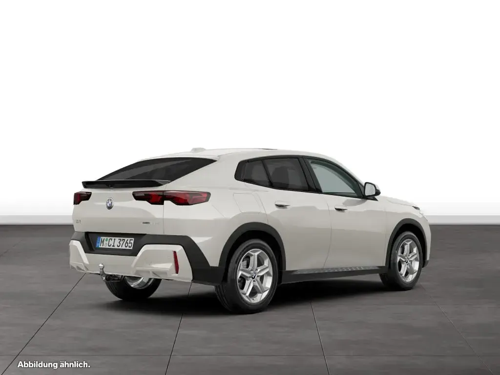 Gebraucht BMW X2 150 PS (110 kW) 2026 Dune grey metallic SUV